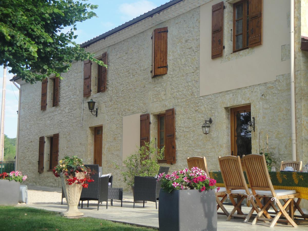 Domaine De Poudos Acomodação com café da manhã Auterive  Exterior foto