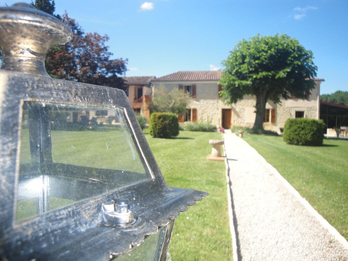 Domaine De Poudos Acomodação com café da manhã Auterive  Exterior foto